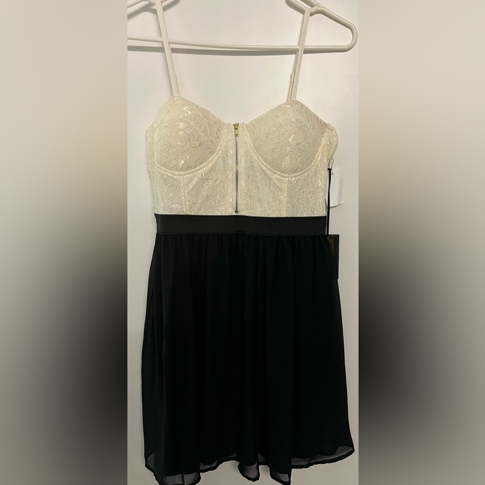 Ali & Kris Lace Bustier Bralette Style Dress